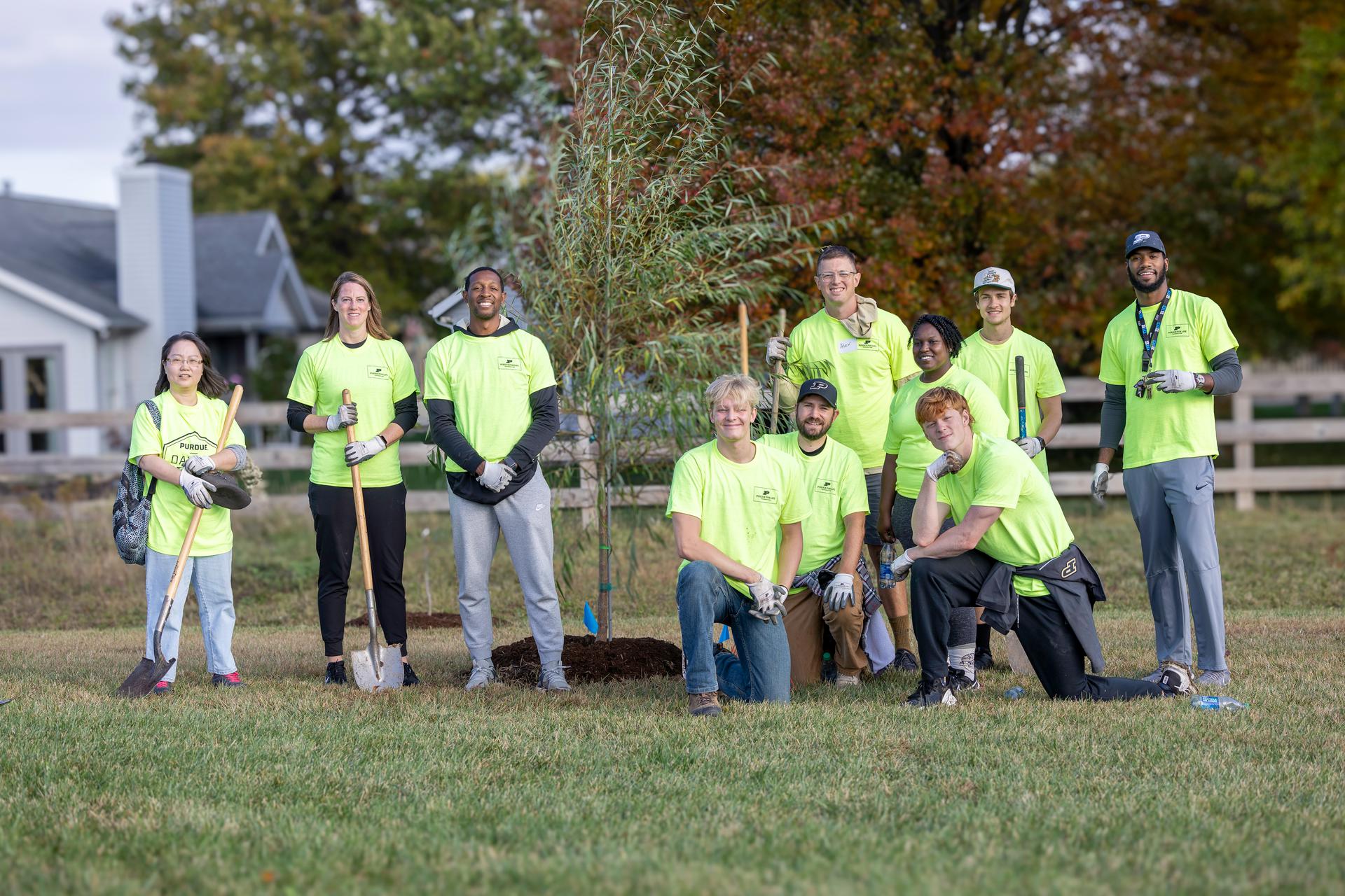 Volunteers Dig Deep To Make Purdue Day Of Service A Success - Purdue ...